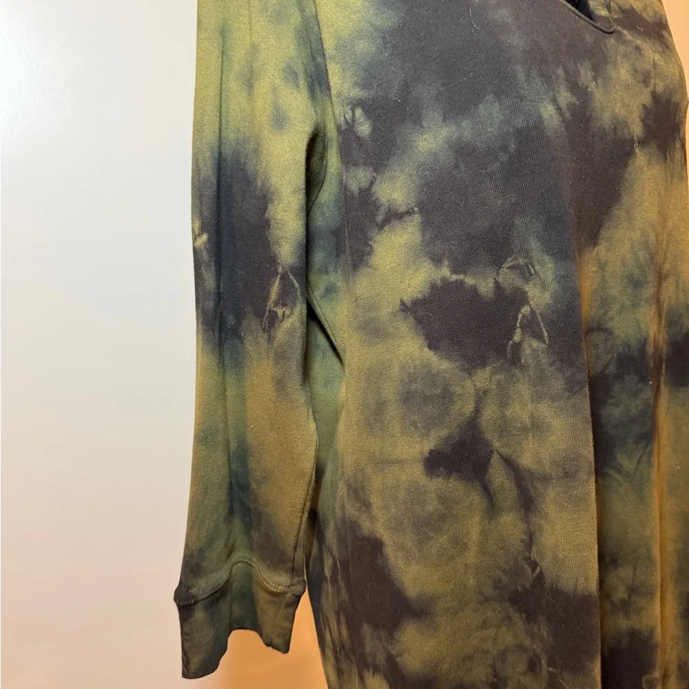 Tie-Dye V-Neck‎ Long Sleeve Tunic - Olive Green